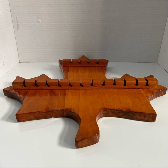Vintage Solid wood Maple leaf shaped SPOONS RACK - Picture 4 of 7